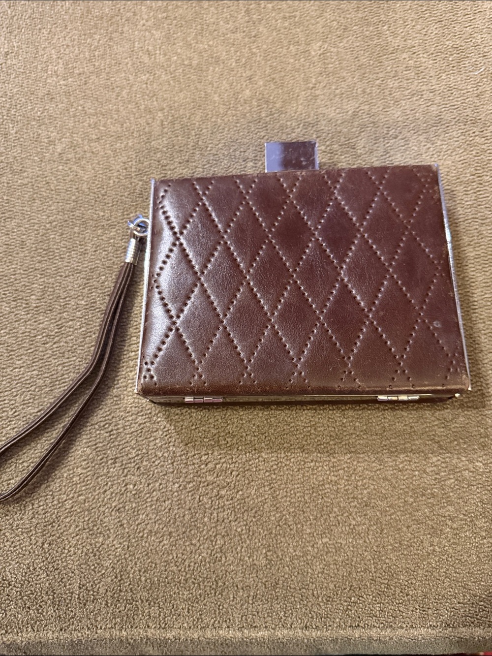 HOBO The Orignal Brown Quilted Box Clutch Purse Detachable Wrist Strap (TD)